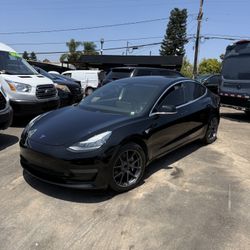 2019 Tesla Model 3 Standard Range Plus Sedan
