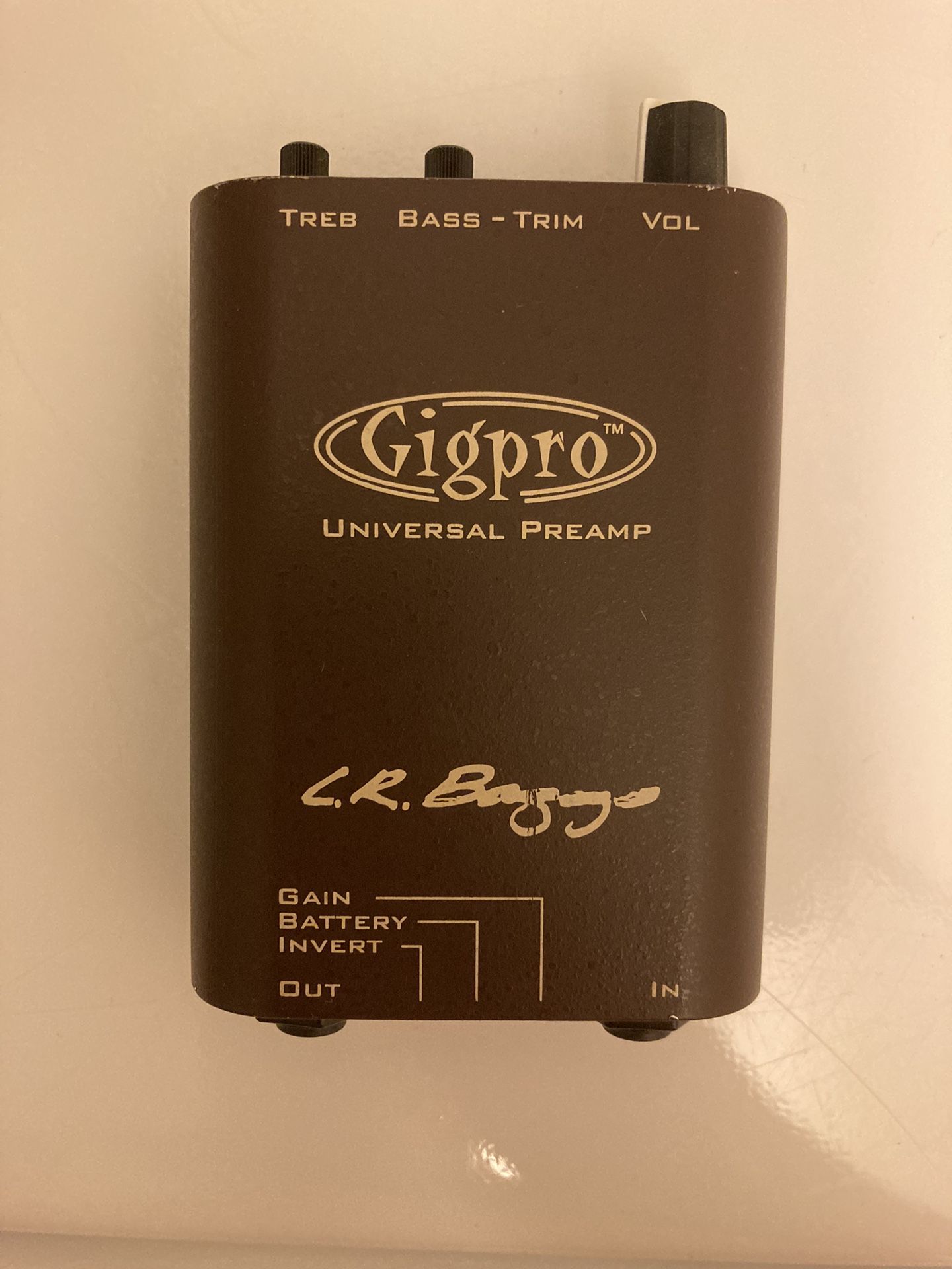 L.R.Baggs Gigpro L.R. Baggs Gigpro Universal Pre-Amp – Cash Connectors