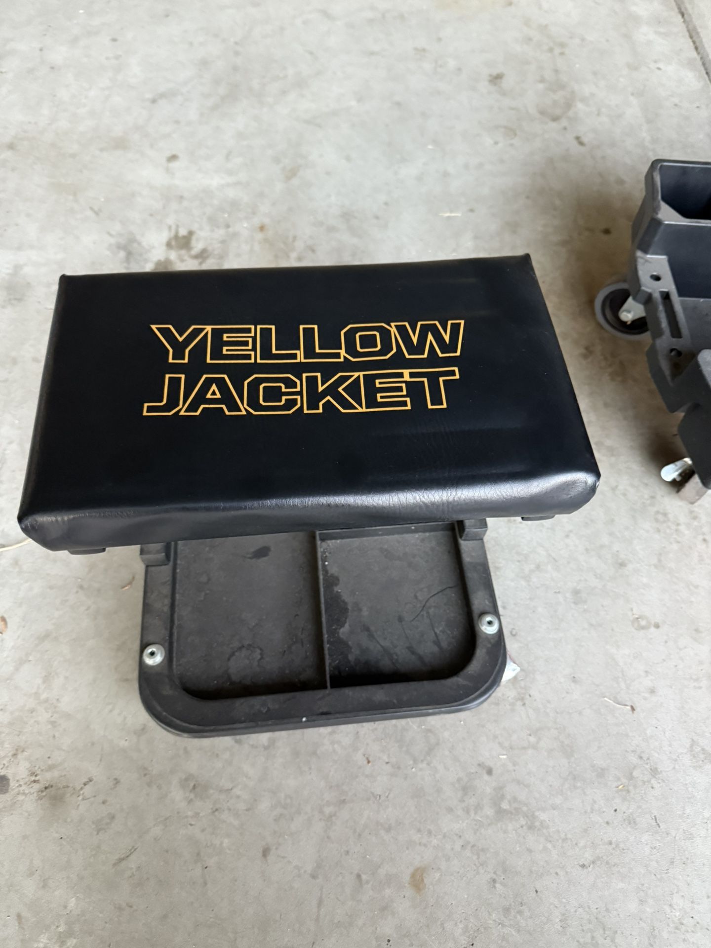 mecanican chair $10 each