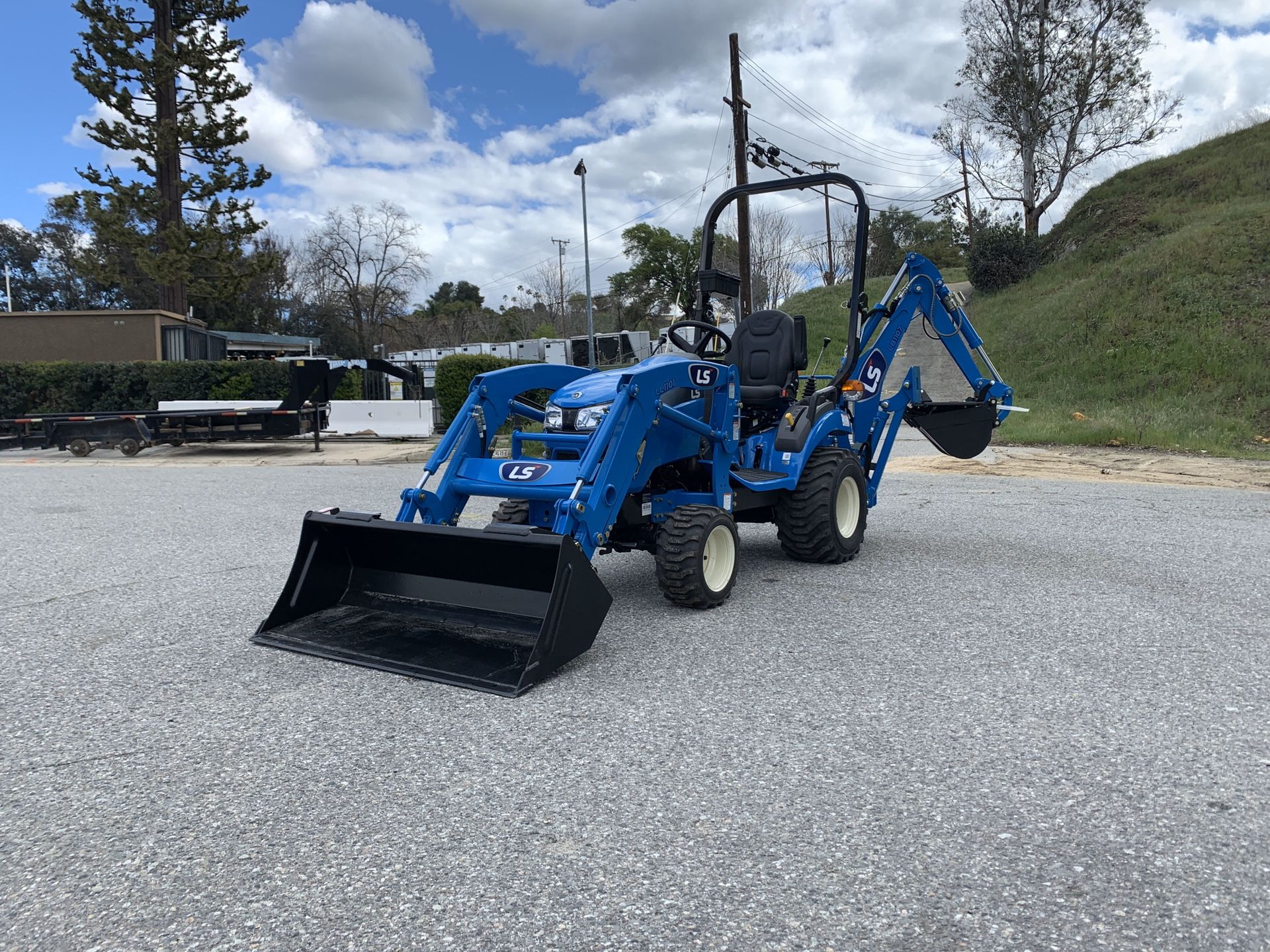 2020 LS MT125 Sub Compact Trailer * W/ Backhoe Attachment for Sale in