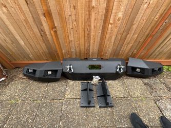 Full Width Front Bumper w/Winch Plate & LED Spotlights(19-24 Ram 2500)-LandShaker