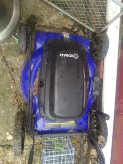 Electric lawn mower