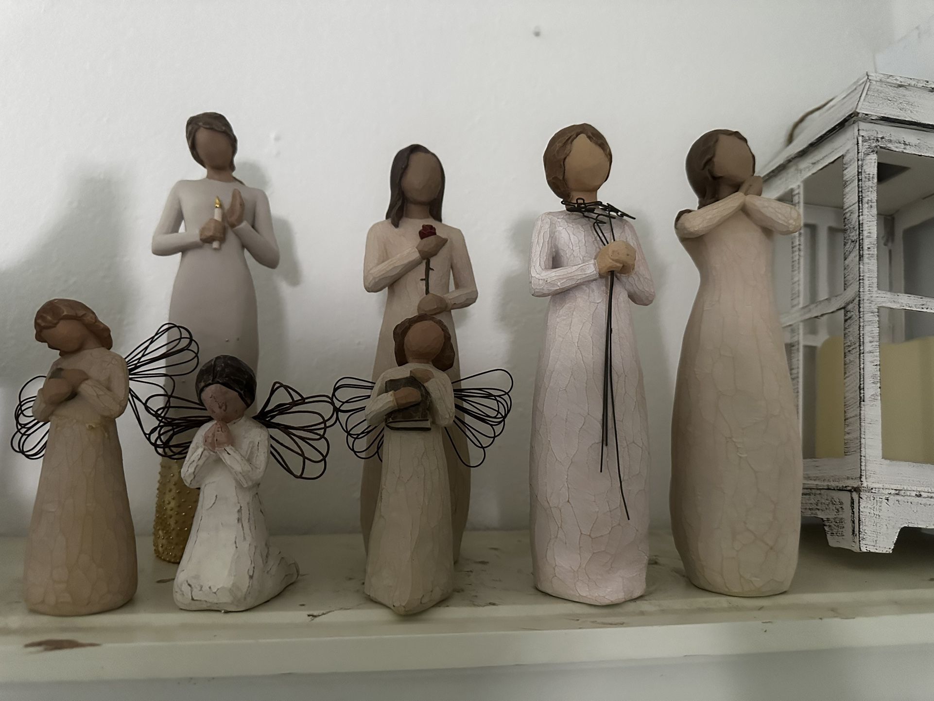Willow tree figurines