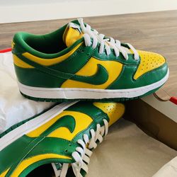 Men’s 7/Women’s Size 8.5 Nike Dunk Low SP ‘Brazil’ CU1727-700