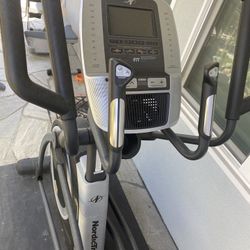 Elliptical; Caminadora Like New  