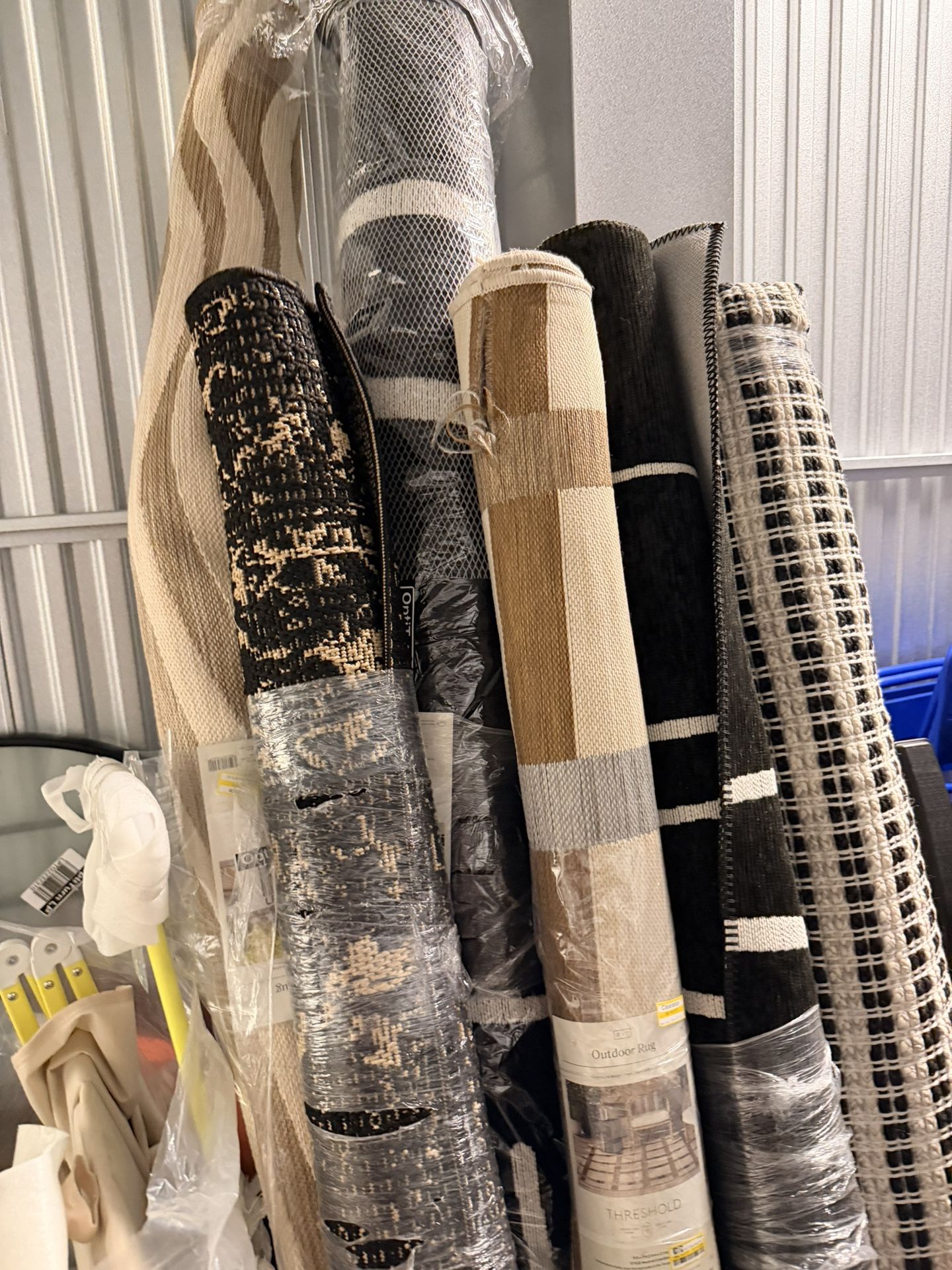 50% Off Deals On Indoor/ Outdoor Rugs