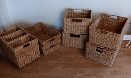 Pottery Barn-Savannah Handwoven Seagrass Baskets 