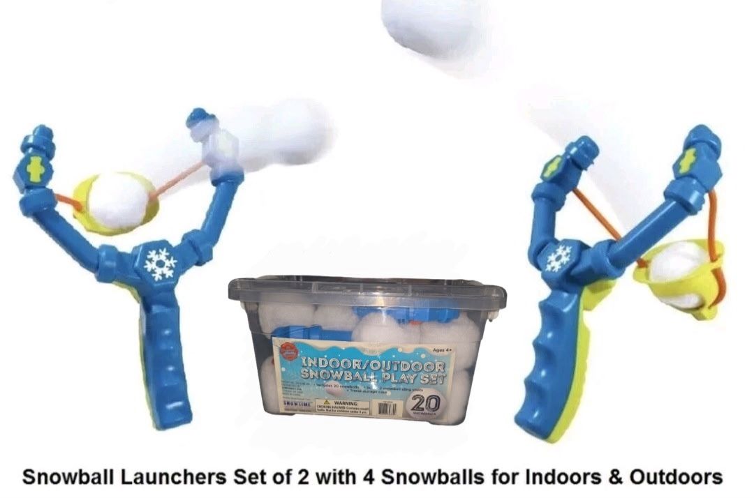 Indoor/Outdoor Snowball Play Set With Travel Case