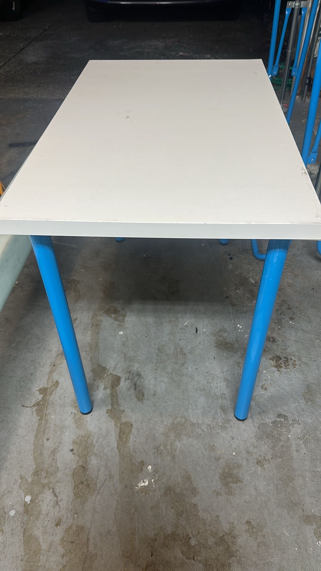 FREE TABLE