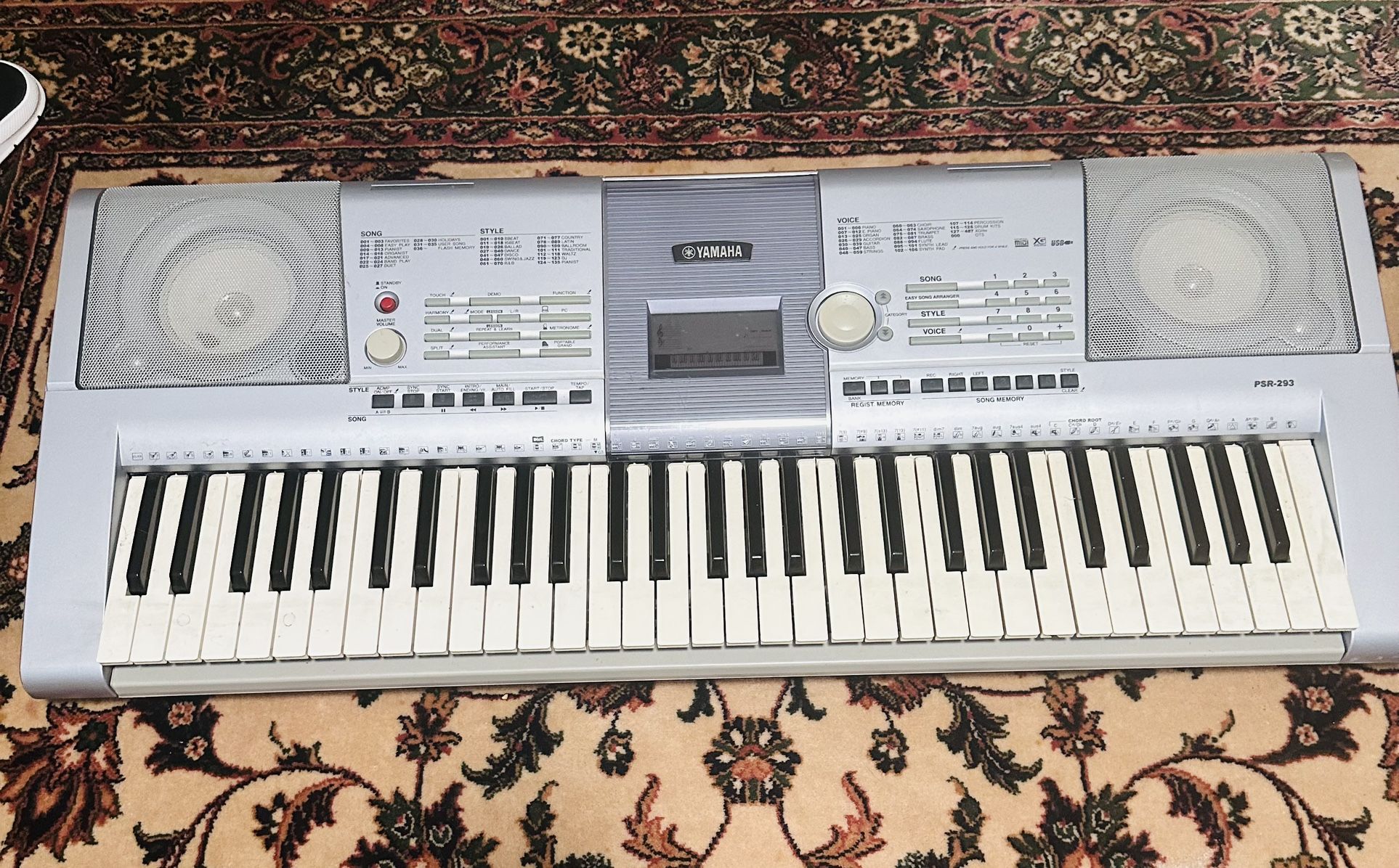 Yamaha PSR-293 Portable 61 Key Digital Keyboard