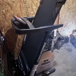 Treadmill: ProForm Cadence WLT Folding Treadmill with Reflex Dec