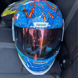 Icon helmet size medium