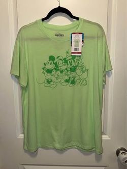 New with tags Women’s Disney Mickey and friends lime green short sleeve T-shirt size X-large
