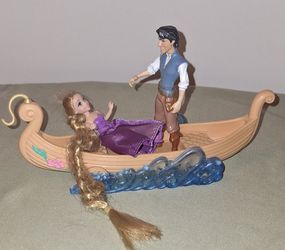 Disney Princess Tangled Boat Ride w/Moving Waves Set Rapunzel & Flynn Rider Dolls