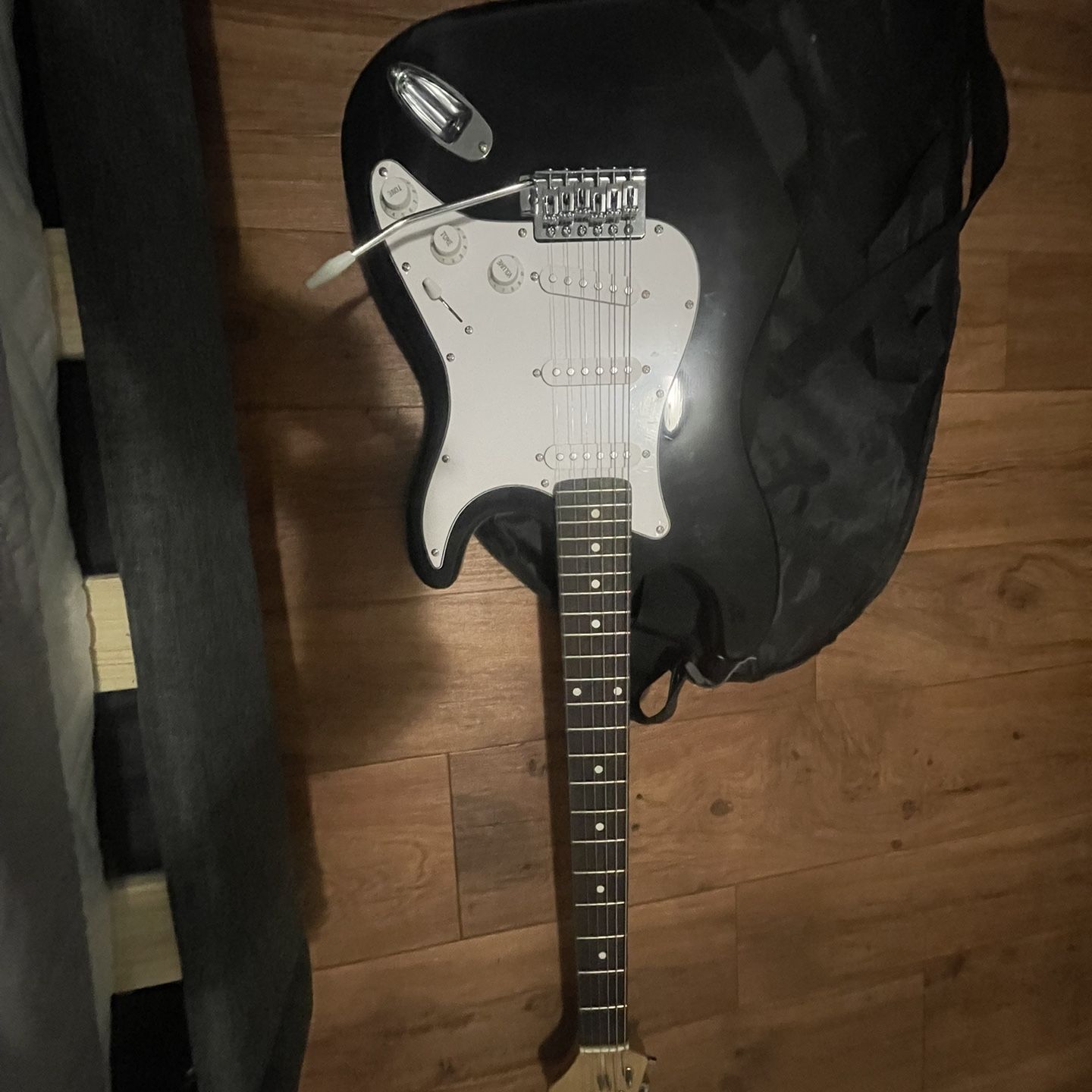 Electric Guitar| Comes With AMP