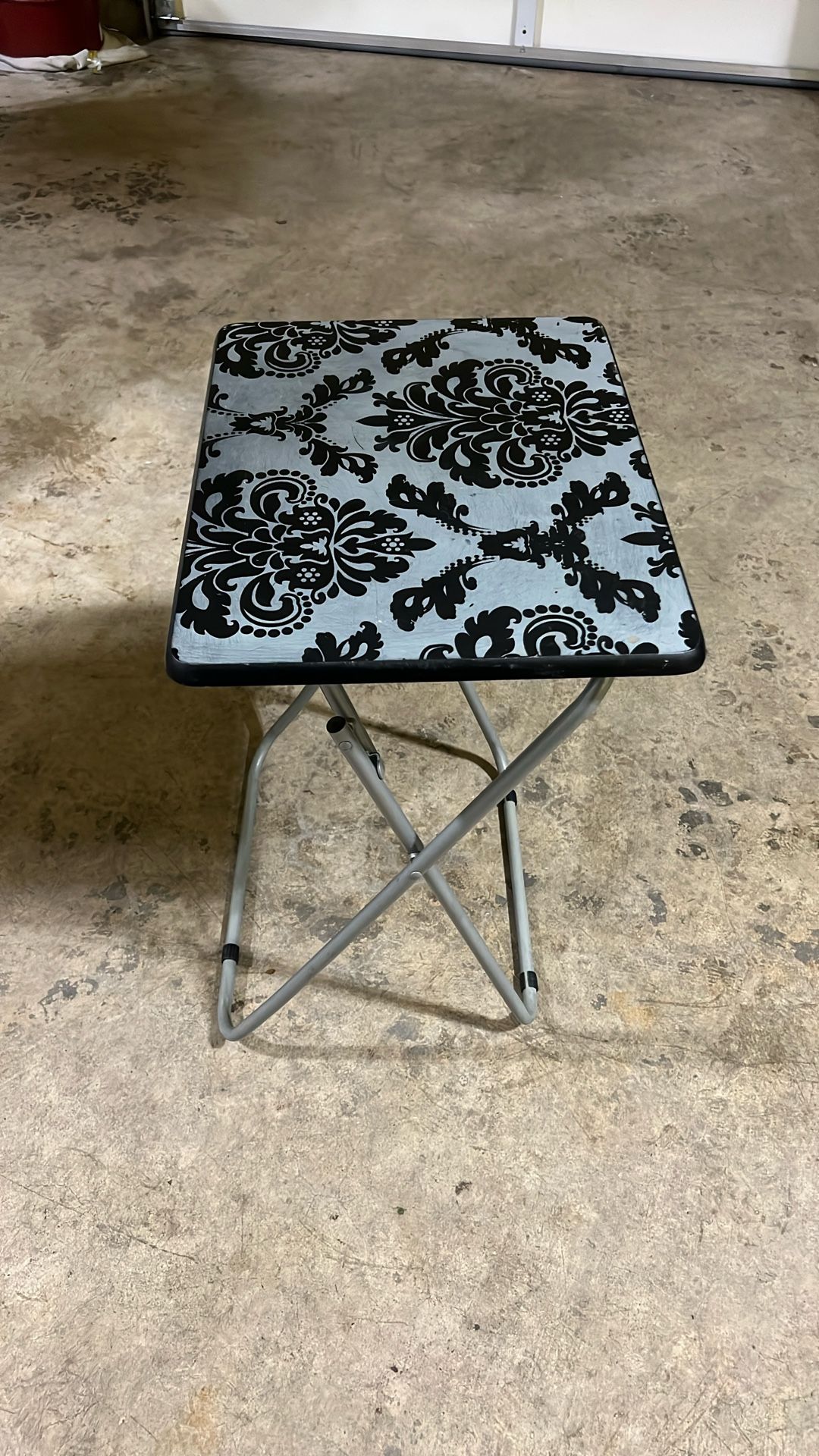 Folding Table