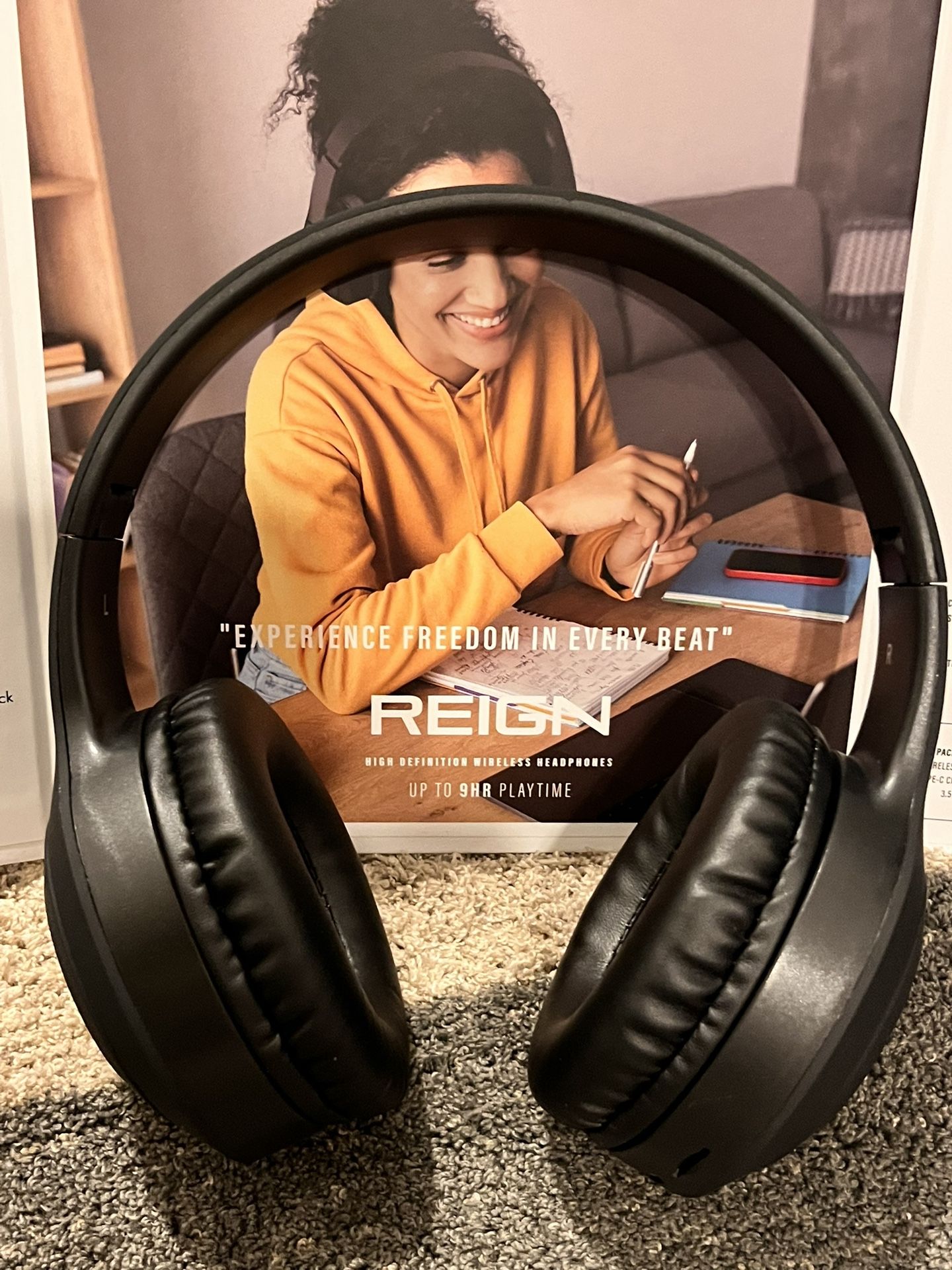 Lifestyle Advanced Reign High Definition Wireless Headphones New Black