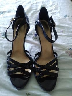 Worthinghouse black sprappt heels