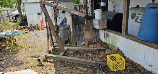 North American Tool Company Engine Hoist