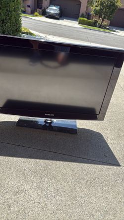 TV Samsung 44”