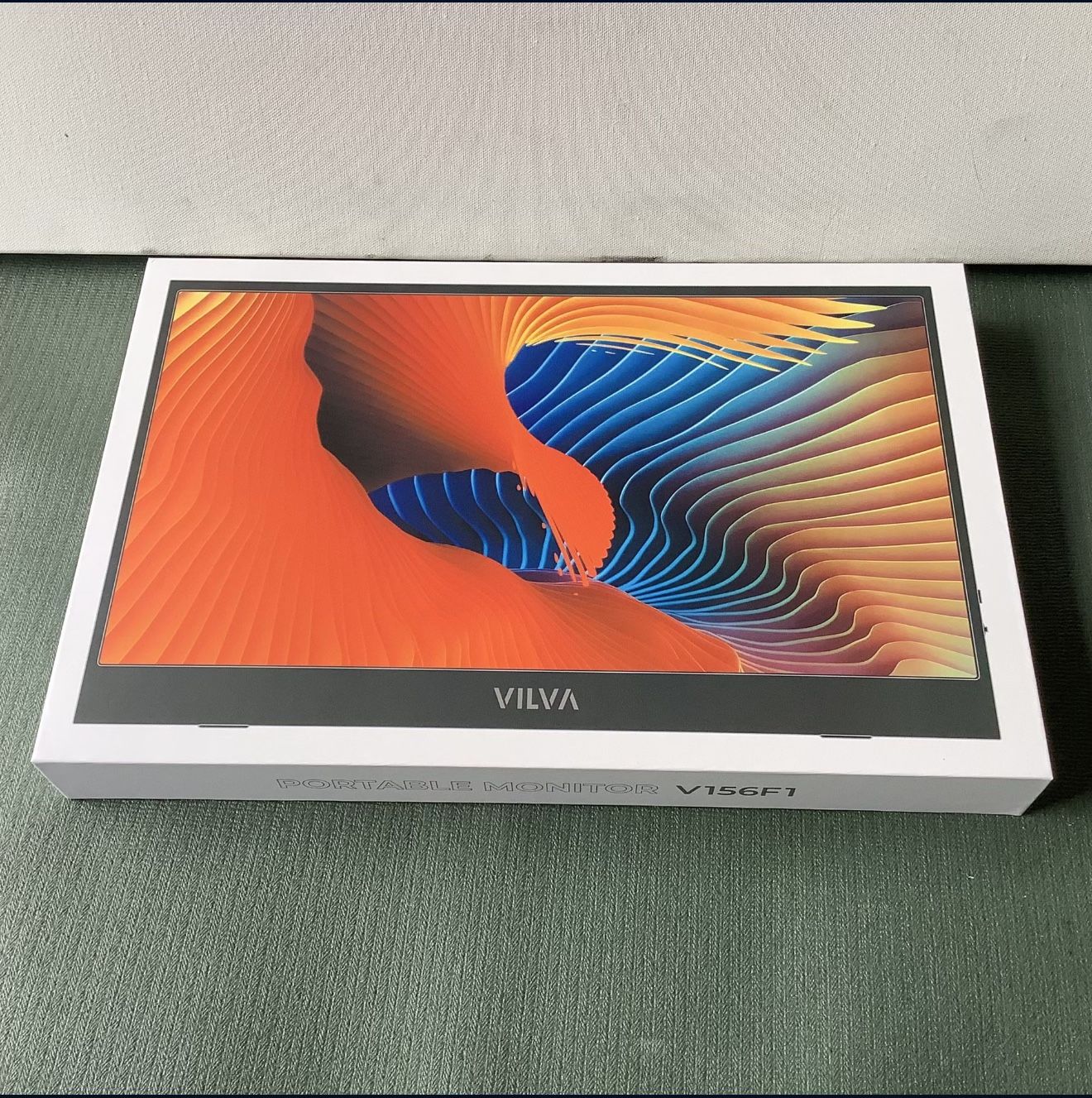 Vilva Portable Monitor 15,6 Almost Brand New Only One Time Use Work Great Ask For $35