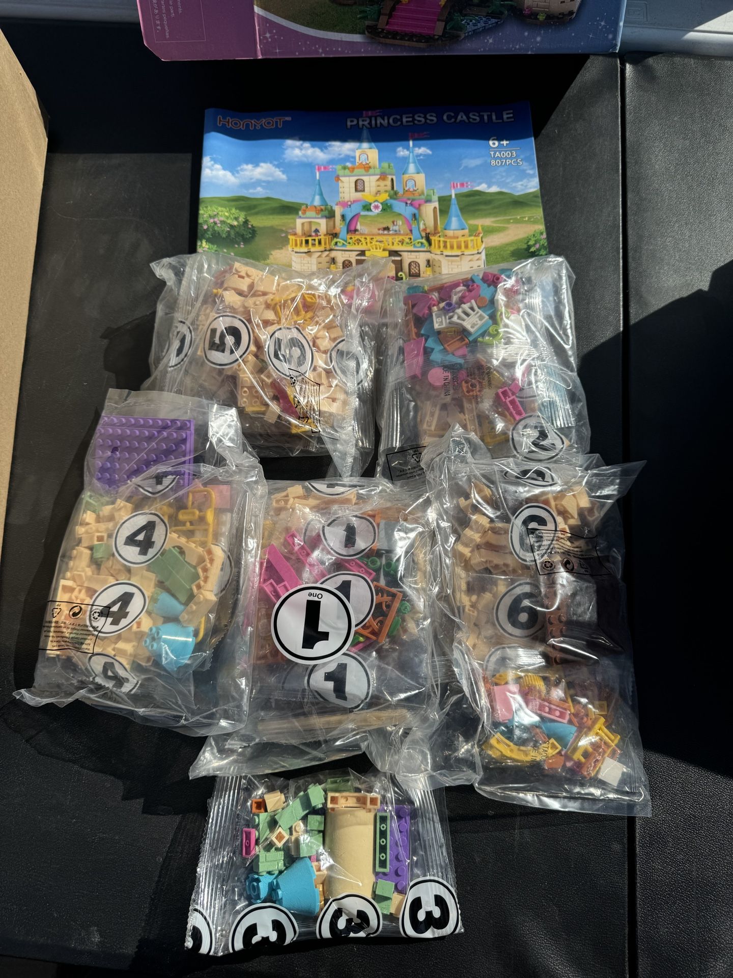 Girls Castle Building Blocks Toys for Kids, Yellow Princess Castle Construction Toys Set Building Kit for Kids Christmas Birthday Roleplay Gift Educat