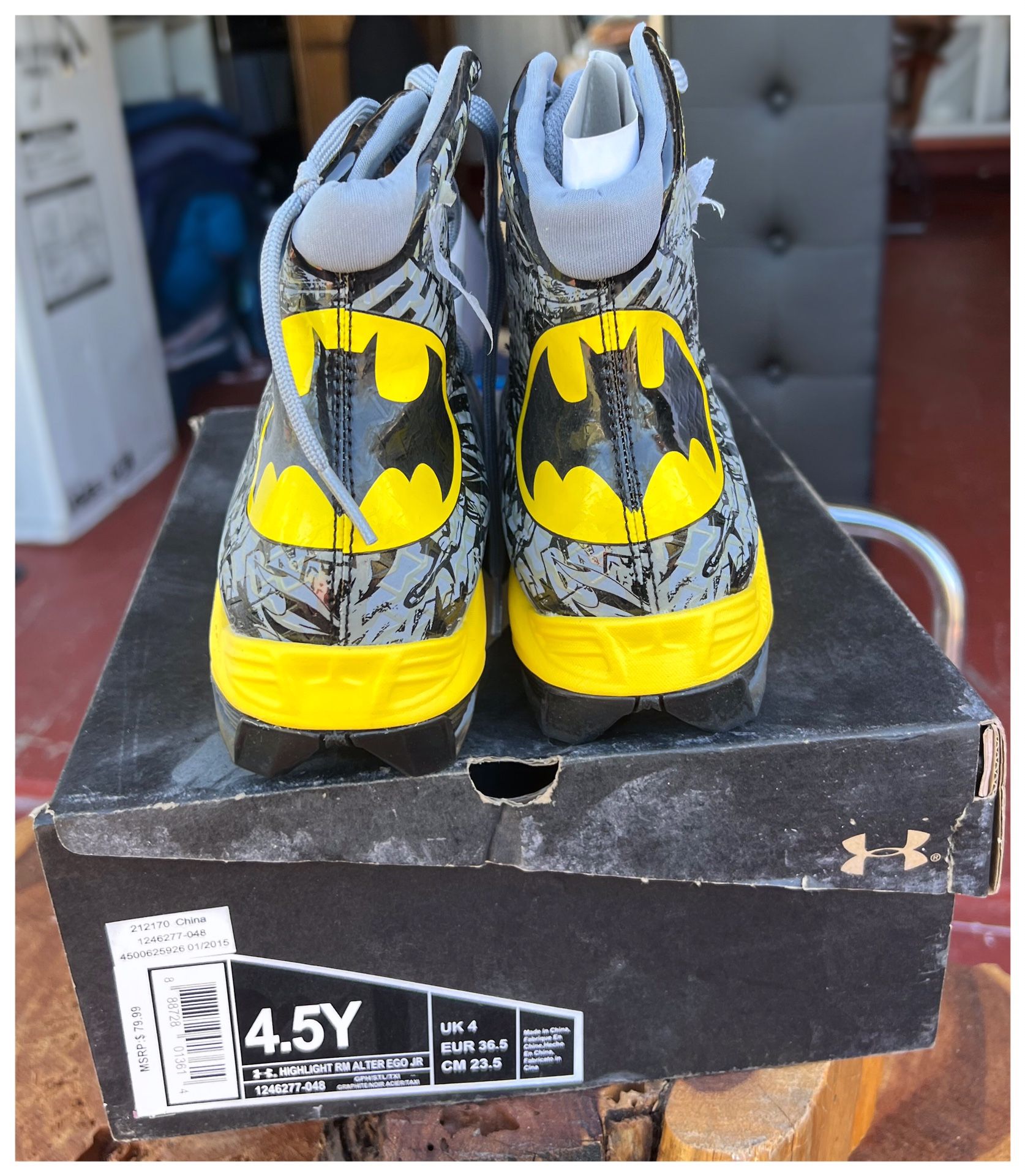 BatMan Underarmour Football Cleats for Sale in Chula Vista, CA