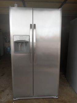 Refrigerator Stainless 