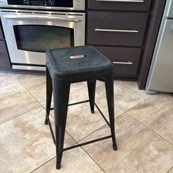 ONE metal black stool. 23.5” tall