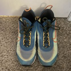 Nike Air 2090 Green Abyss Size 9.5 (Great condition)