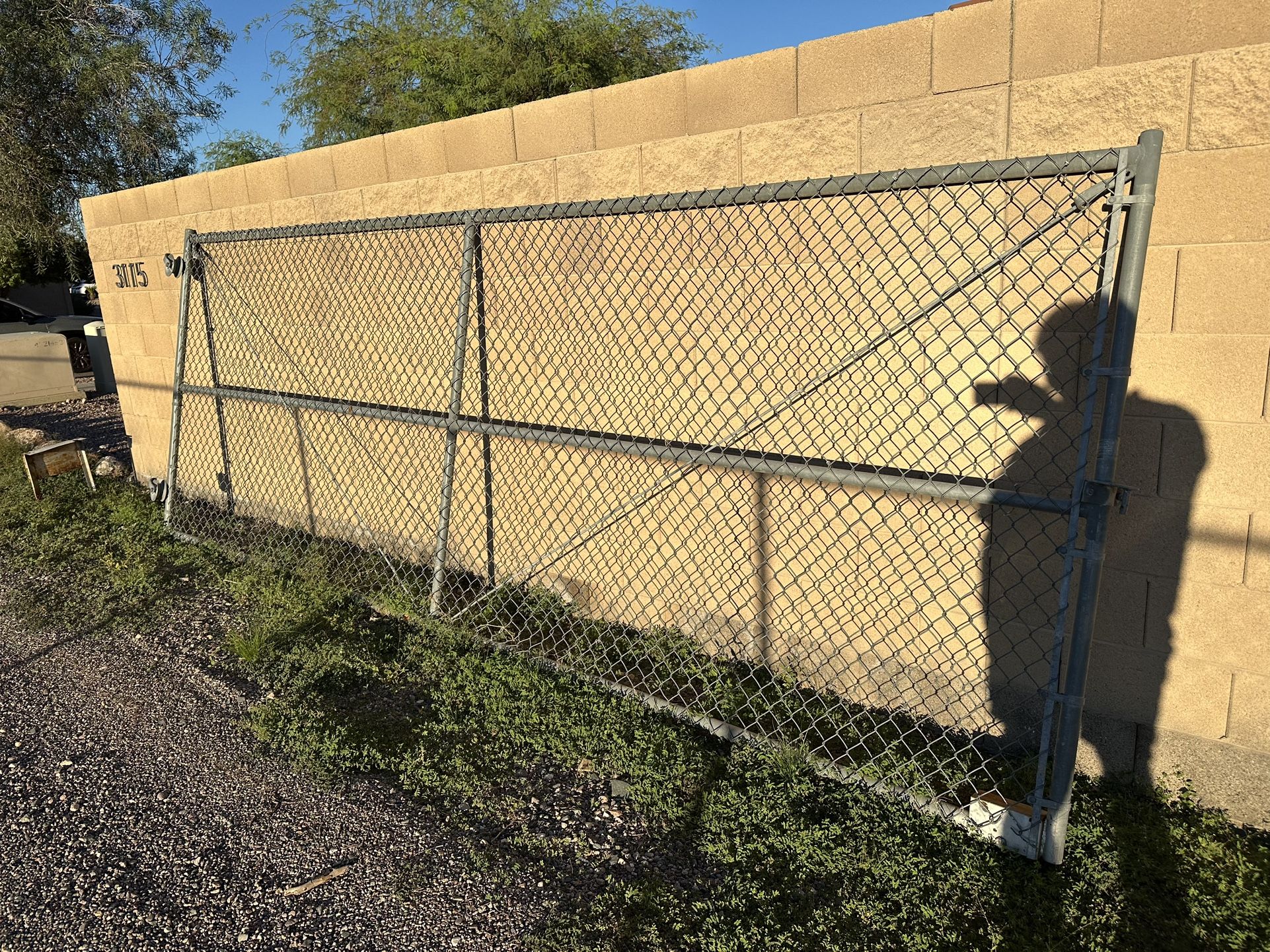 16 Foot Heavy Duty Fence