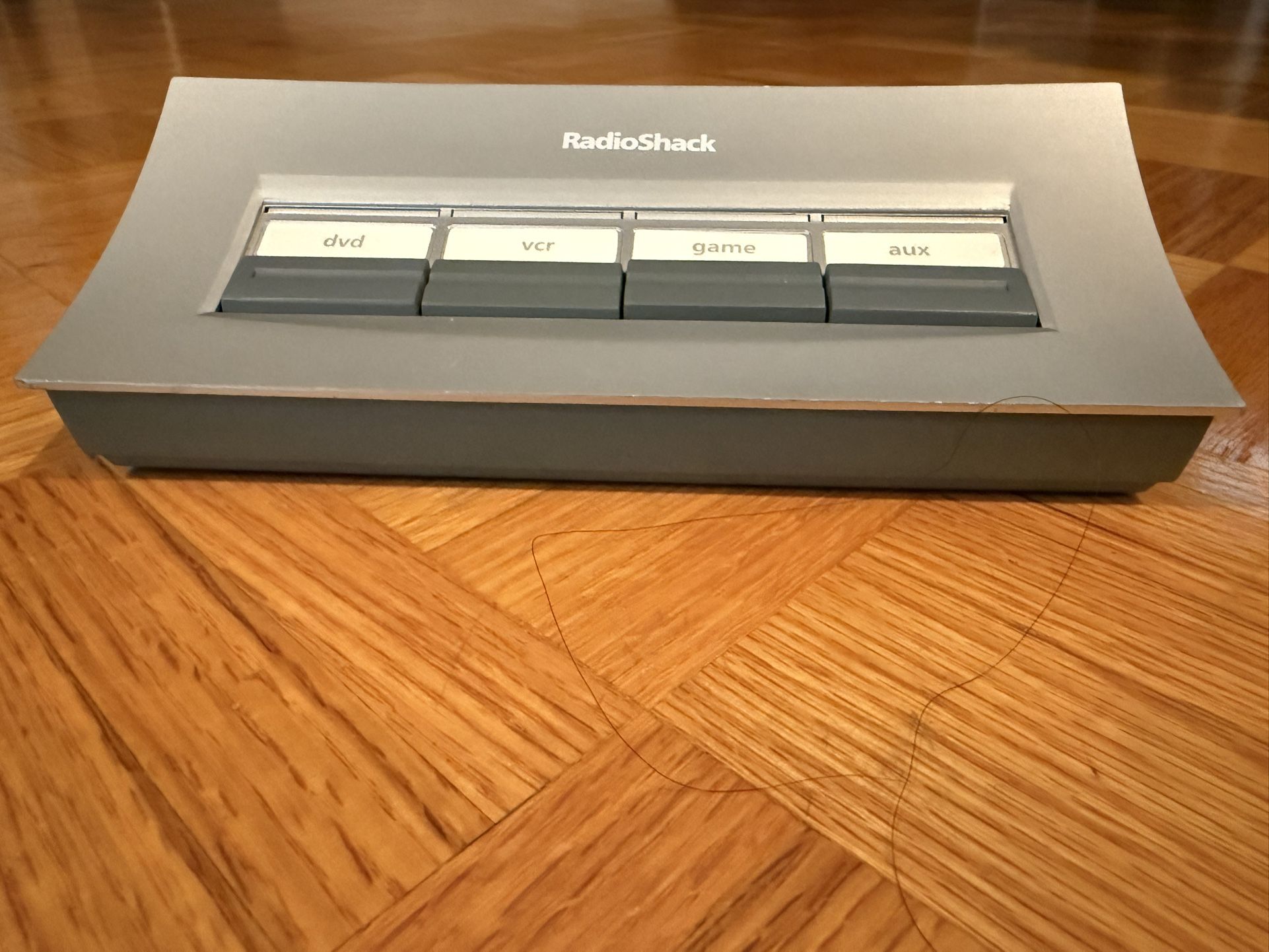 Radio Shack 15-1983 4 WAY AUDIOVIDEO SELECTOR (Like New)