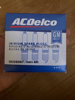 ACDelco GM Original Equipment Iridium Spark Plug 41-993