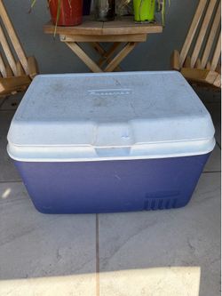 Rubbermaid Ice Chest