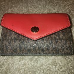 **** New Michael Kors Wallet Only $30 ***