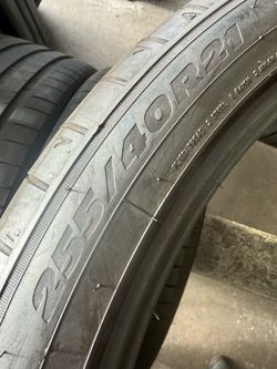 255/40/21 TOYO (2 Tires) Like New $200.00/ Both