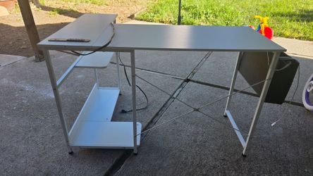 L shaped desk