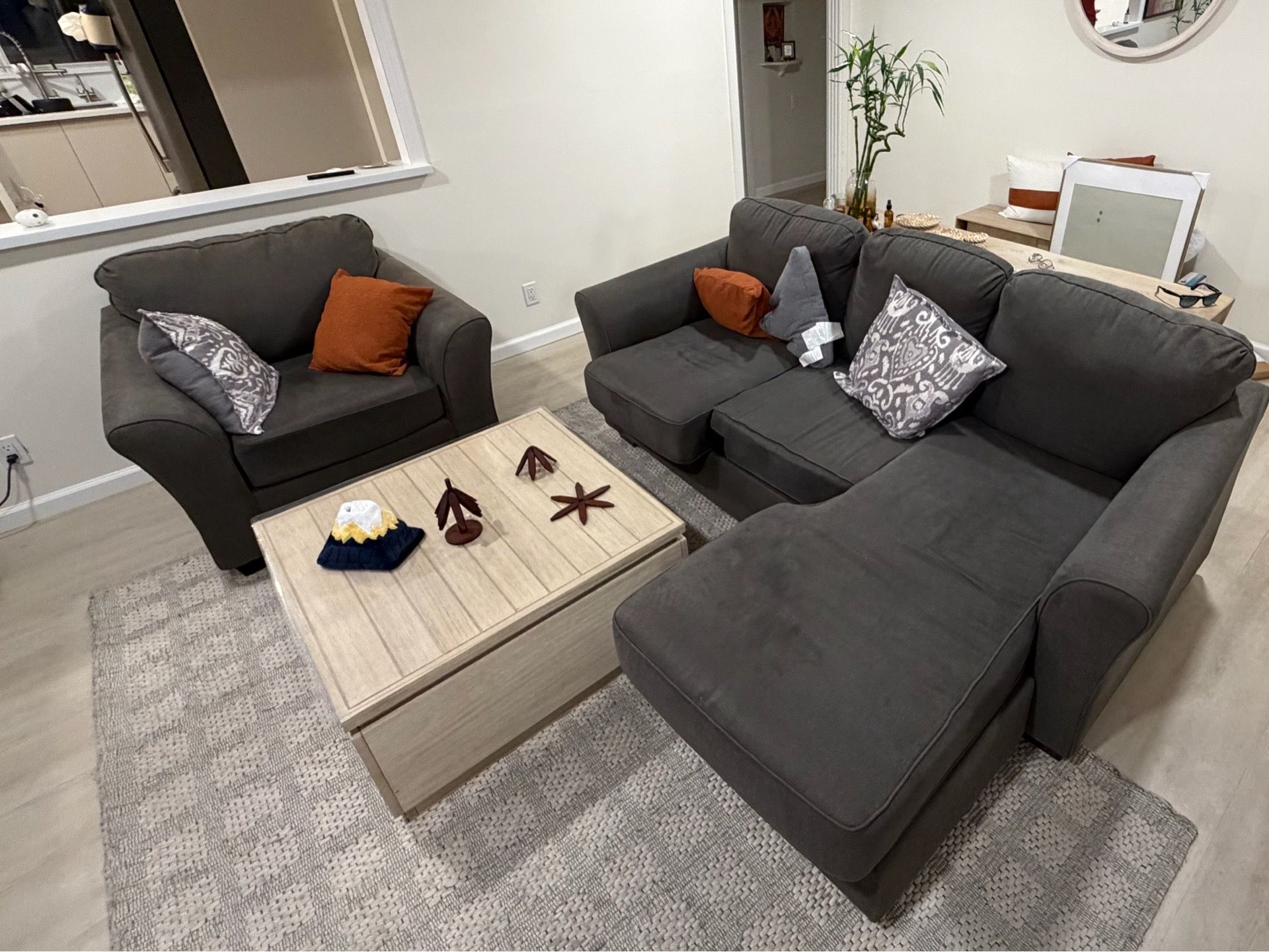 Modern 3 seats Sectional Sofa + Matching Chair (dark grey)