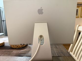 23” Apple Cinema HD Display (Aluminum) w/ DVI-to-HDMI Adapter & Power Supply