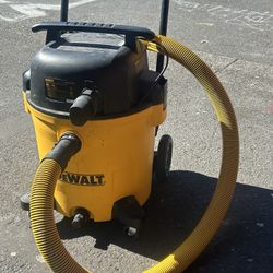 Dewalt Shop Vacuum 
