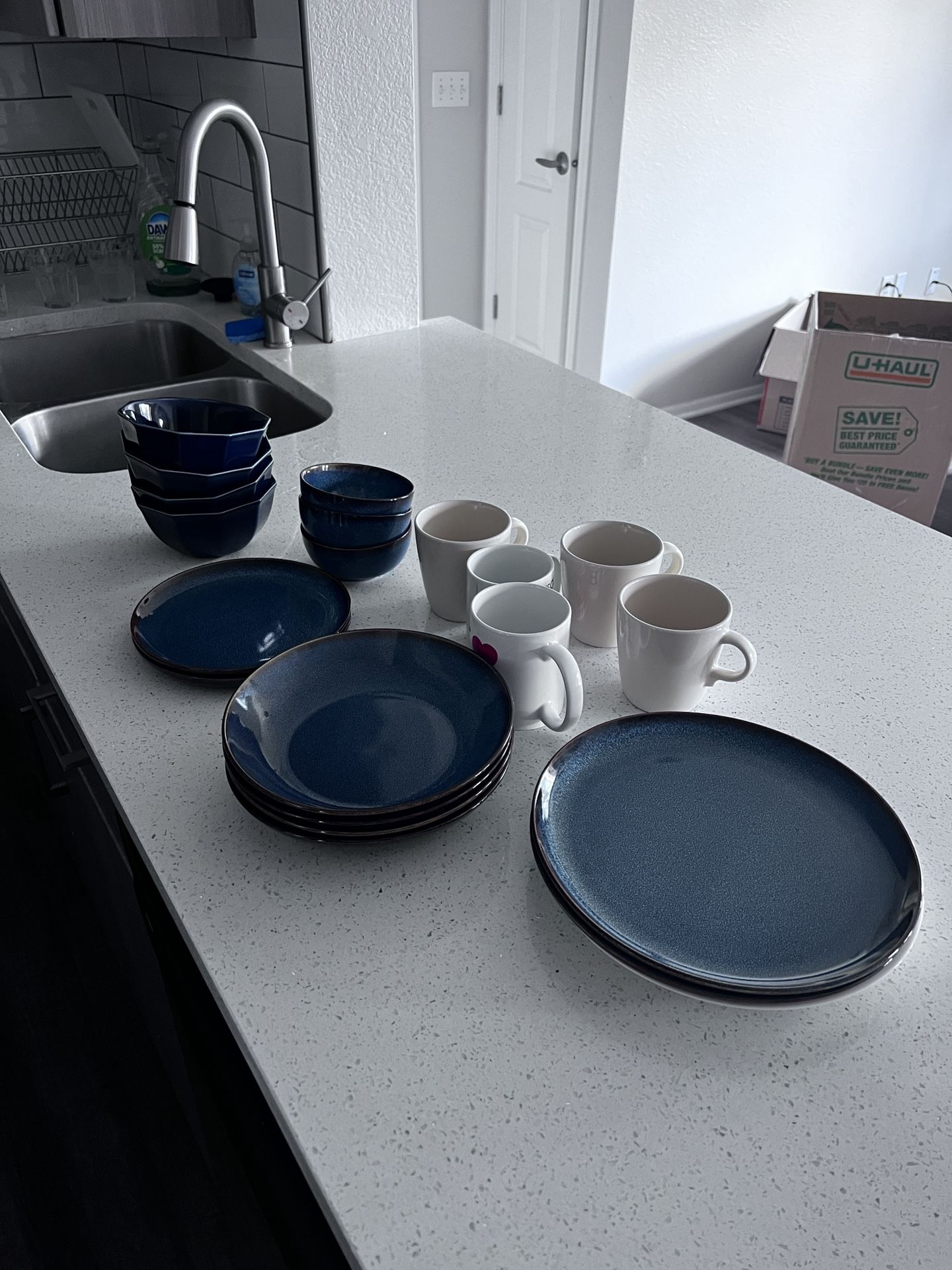 Ikea Crockery In Perfect Condition