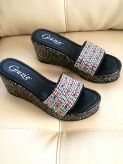 Grazie studded wedges New Sz 7.5