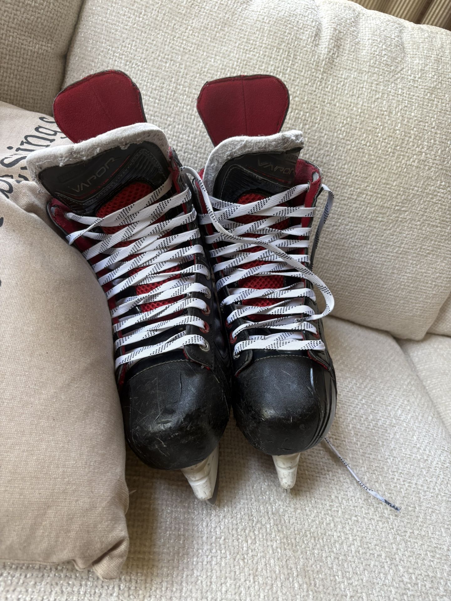 Bauer Vapor X500 Ice Skates