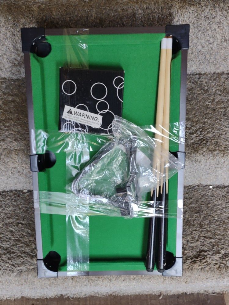 Mainstream Miniature Table Top Pool Table Set