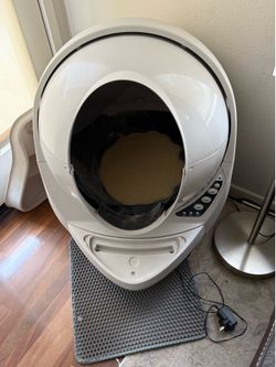Furrytail self cleaning litter box