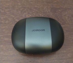 Open ear Bluetooth earbuds