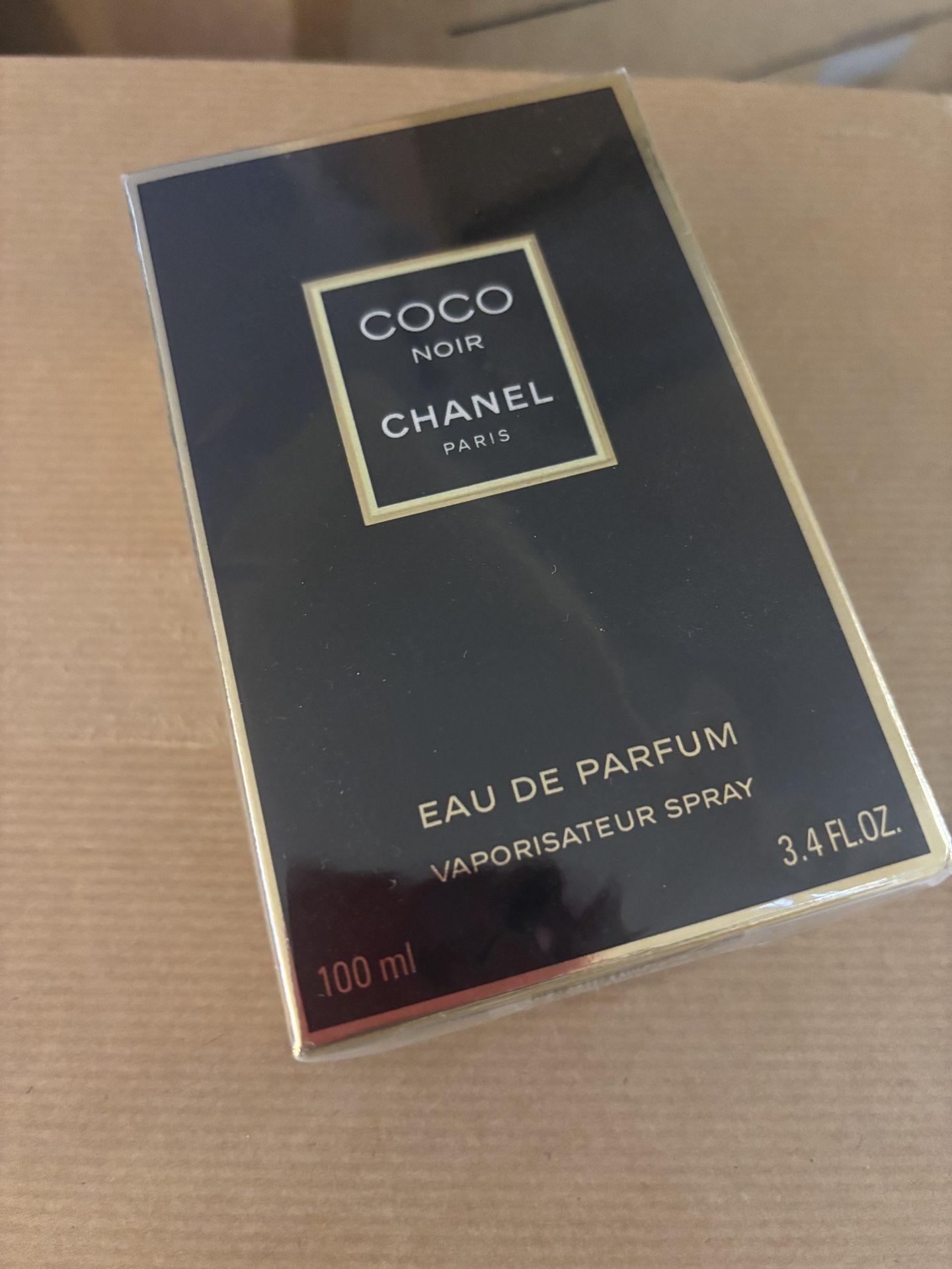 Chanel coco noir Perfume