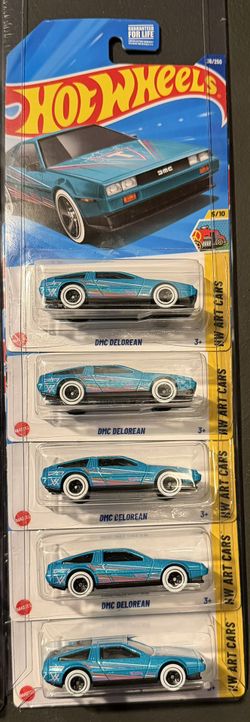Hot Wheels DMC Delorean- HW Art Cars 5/10 Scale 1:64