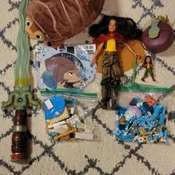 Disney Raya Toy.  lego