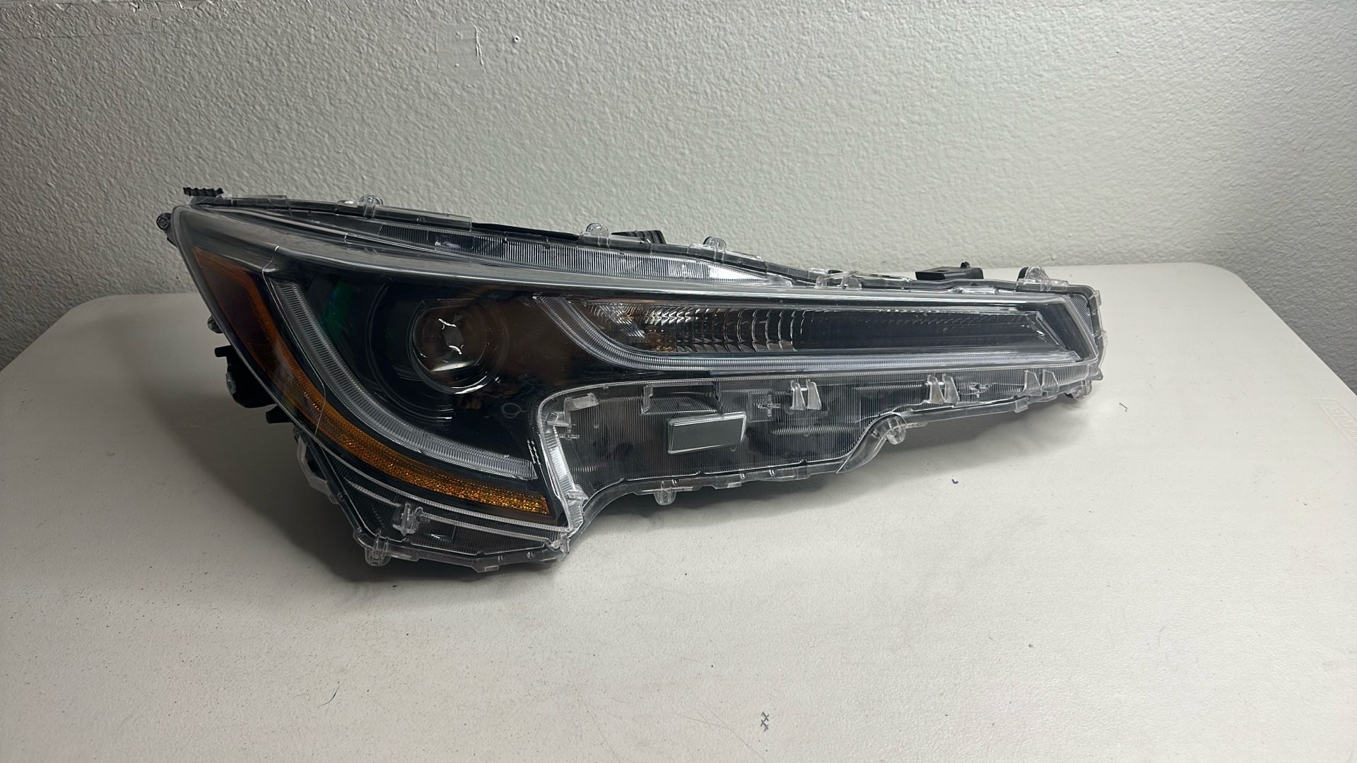 2020-2022 TOYOTA COROLLA RIGHT LED HEADLIGHT OEM